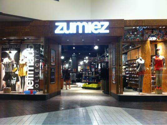 Zumiez at Pearlridge Downtown