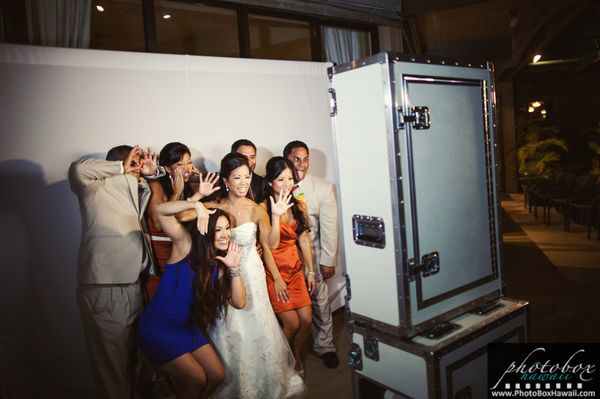 Open Air Photo Booth  www.PhotoBoxHawaii.com