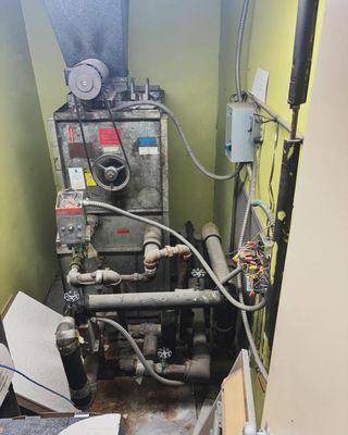 Hydronic Heat & Air System