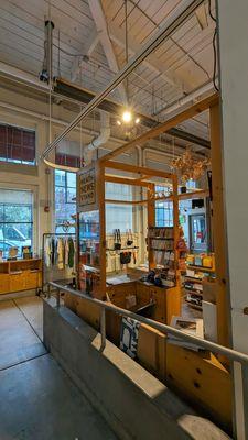 Heath Newsstand - interior entrance