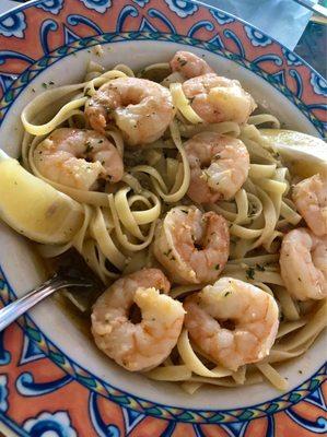 Shrimp scampi with fettuccine