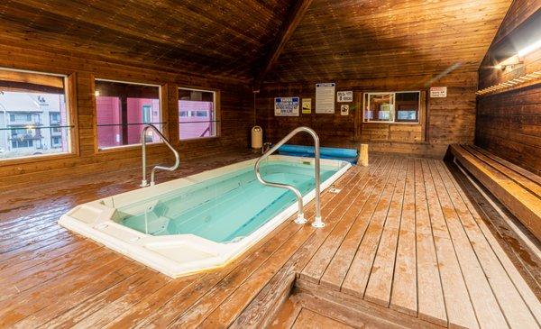 Hot tub at Giant Steps Lodge in Bria Head.