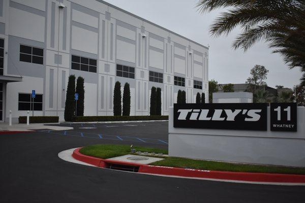 Tilly's Distribution Center - Irvine