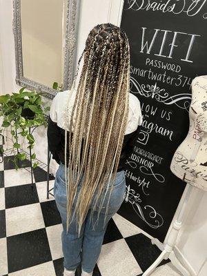 Knotless braids