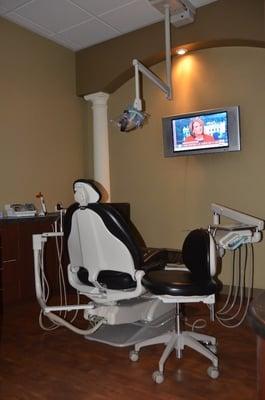 Comfortable Chairs in Treatment Area