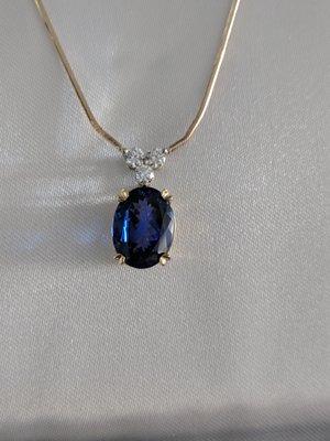 Tanzanite and diamond pendent