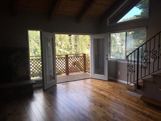 2 bed with loft, 2 bath condo located at Heavenly North in Stateline, NV which is only moments from beautiful South Lake Tahoe.