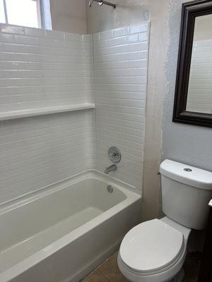 installing a new bathtub with wall kit also has permit in north park San Diego