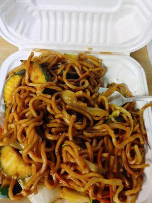 Vegetable chow mein