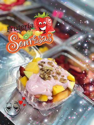 Fruta con crema