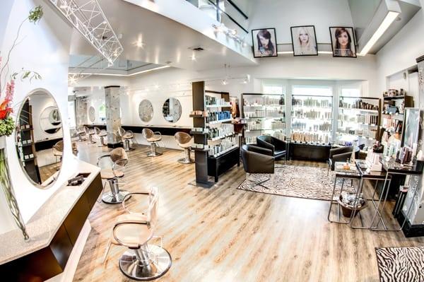 Salon Hazelton