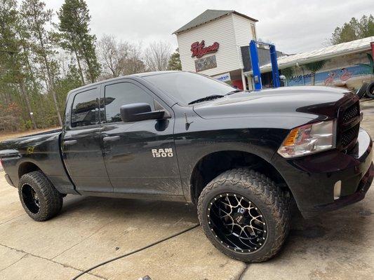 Dodge Ram 20x12 and 33s