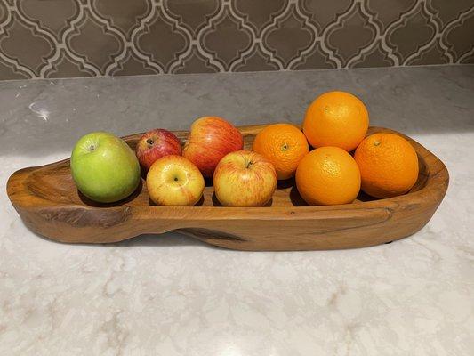 Love this wooden fruit bowl! I guess you can use it for anything.