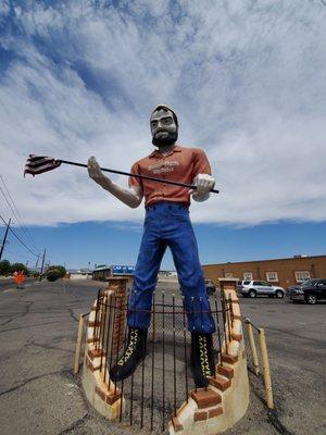 Tucson's Paul Bunyan... ABQ needs to update our Paul Bunyan