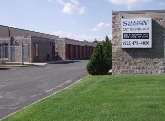 Auto Gate Entry For Facility. Cold, or Heated & Air Conditioned Units.