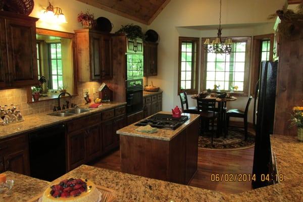 This Bear Creek Cottage has everything a person could want, Fantastic layout, great community and a setting to die for.