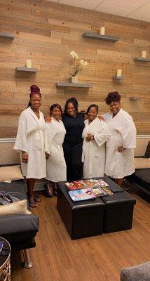 We had this awesome group of ladies in from Nashville, TN! We really enjoyed servicing them and making their trip to Savannah extra special!