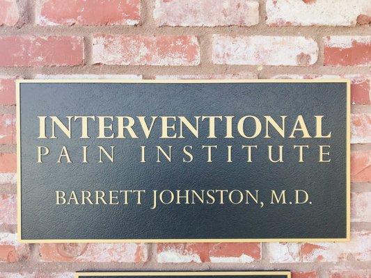 The Best expert in pain is Dr. Barrett Johnston. www.interventionalpain.com