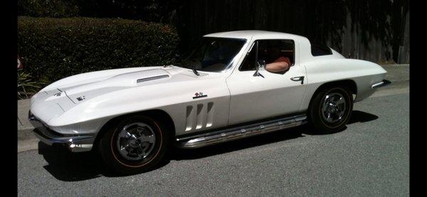 Carb Refactory rebuilt the stock holley 1966 Corvette 427 450 hp Bad Ass Never ran this good....hard to keep stock tires from chirping...