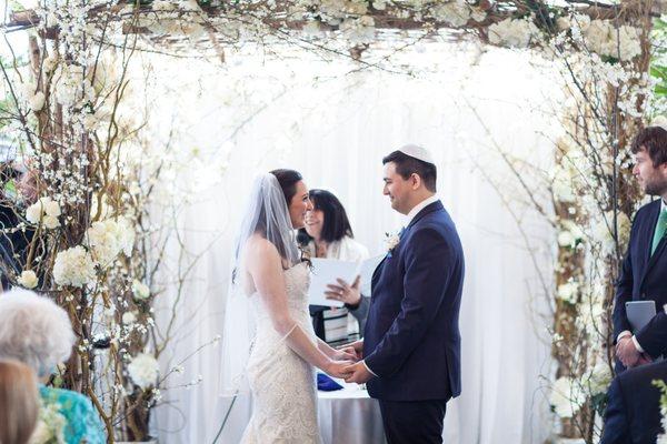 Crescent Beach Club Bride and Groom Ceremony