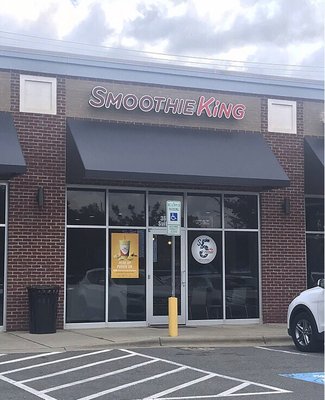 Smoothie King Front