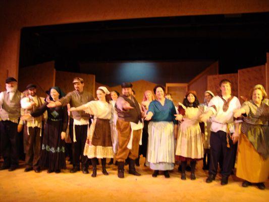 Cast of Fiddler on the Roof, 2009