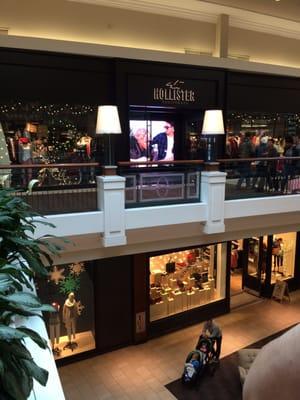 Hollister at the Polaris mall