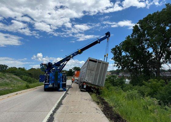 Vehicle towing Hartford Connecticut