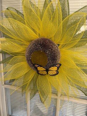 Sunflower wreath handmade.