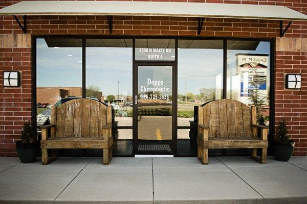 Dopps Chiropractic Clinic - Front Entrance