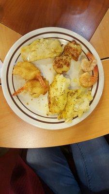 SEAFOOD NIGHT!! Peel and eat shrimp, mini crabcakes, haddock, cod, flounder and fried butterfly shrimp! Again, perfectly done!