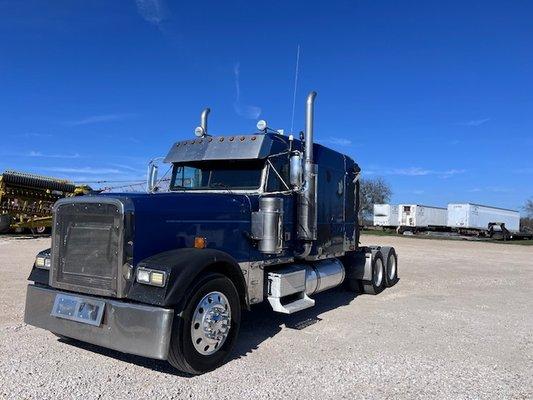 2006 FREIGHTLINER FLD 132 CLASSIC XL
$42,500
CAT C15
13 SPEED 
475 HP
813,468 MILES