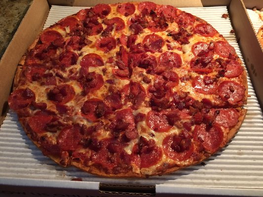 Pepperoni with bacon - yummy, lots of meat and fresh crunchy bacon