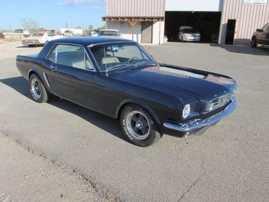 This 1965 Mustang has a 289 High performance 4 bbl, power disc brakes, air conditioning, rack and pinion steering, dual exhau...