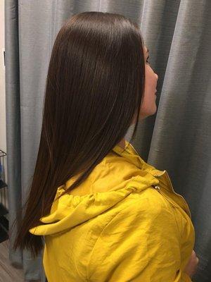 Haircolor with a layered cut.