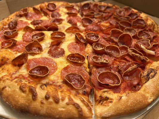 Pizza Pepperoni Magnifico Pizza