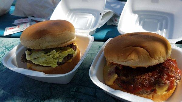 Metigoshe burger on left, Pizza burger on right. Legendary!