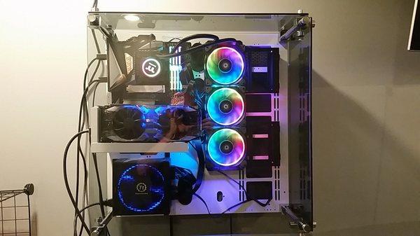 Wall mounted custom, open-air gaming rig build