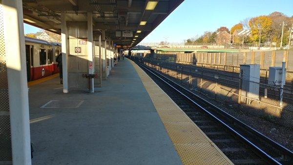 Savin Hill MBTA Station, Inbound platform