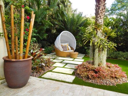 Make your backyard your own weekend resort with a modern landscape design