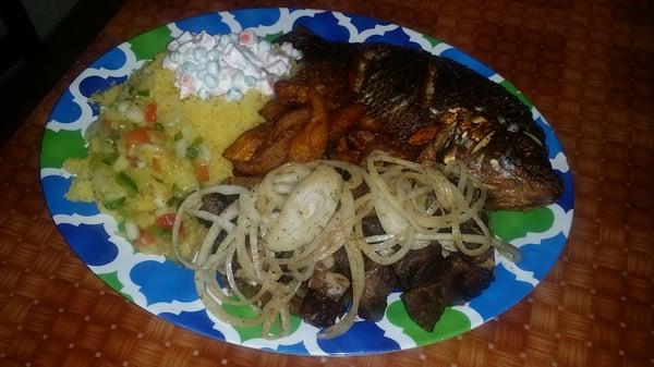 Attieke, Fish, goat meat, and plaintain