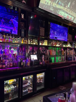 Deol II Sports Bar & Lounge