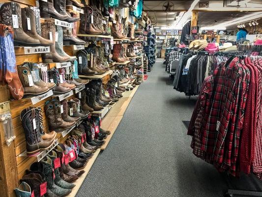 Boyers BootNShoe Sales Floor