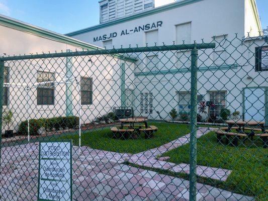 Masjid Al-Ansar Clara Mohammed School