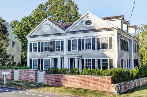 Designed by Swann and built by Kaeser, these Federal townhouses are new and roomy.