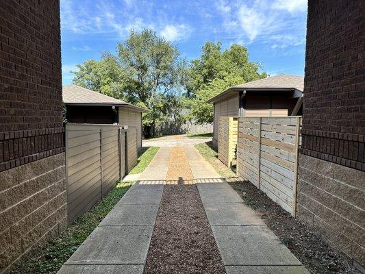 New fence replicates the old design (which is the same as the neighboring house)