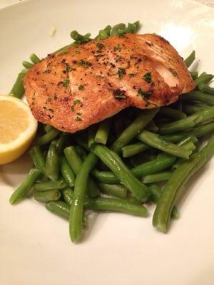 Salmon with green beans