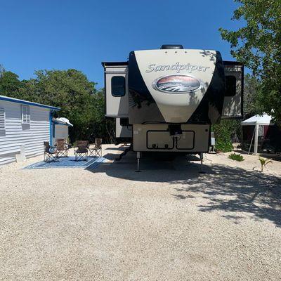 Deluxe 43FT Fifth Wheel