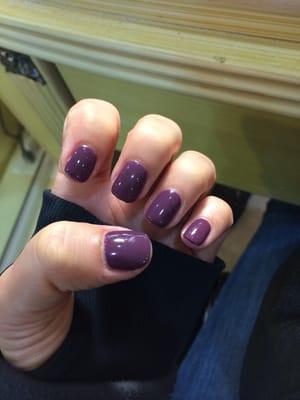 K 90 did a beautiful shellac manicure