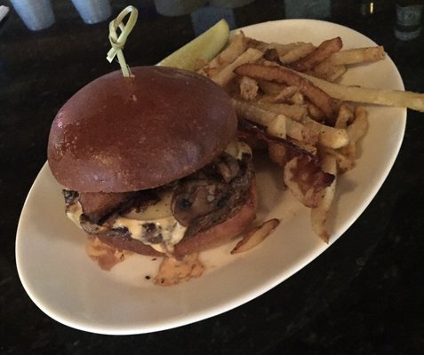 Texas Petal Burger w/ Fries